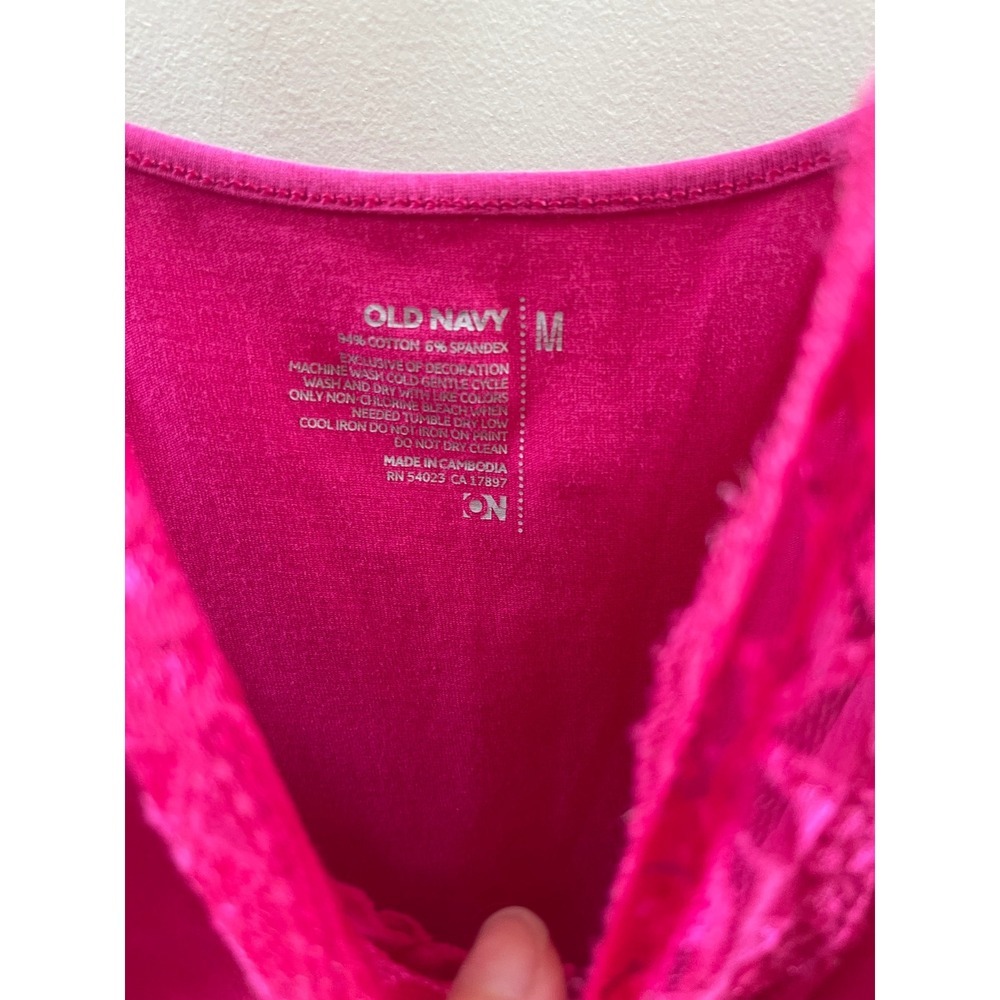 Old Navy Y2K Camisole Women's Medium Pink Lace Trim Adjustable Straps Top - Picture 3 of 3